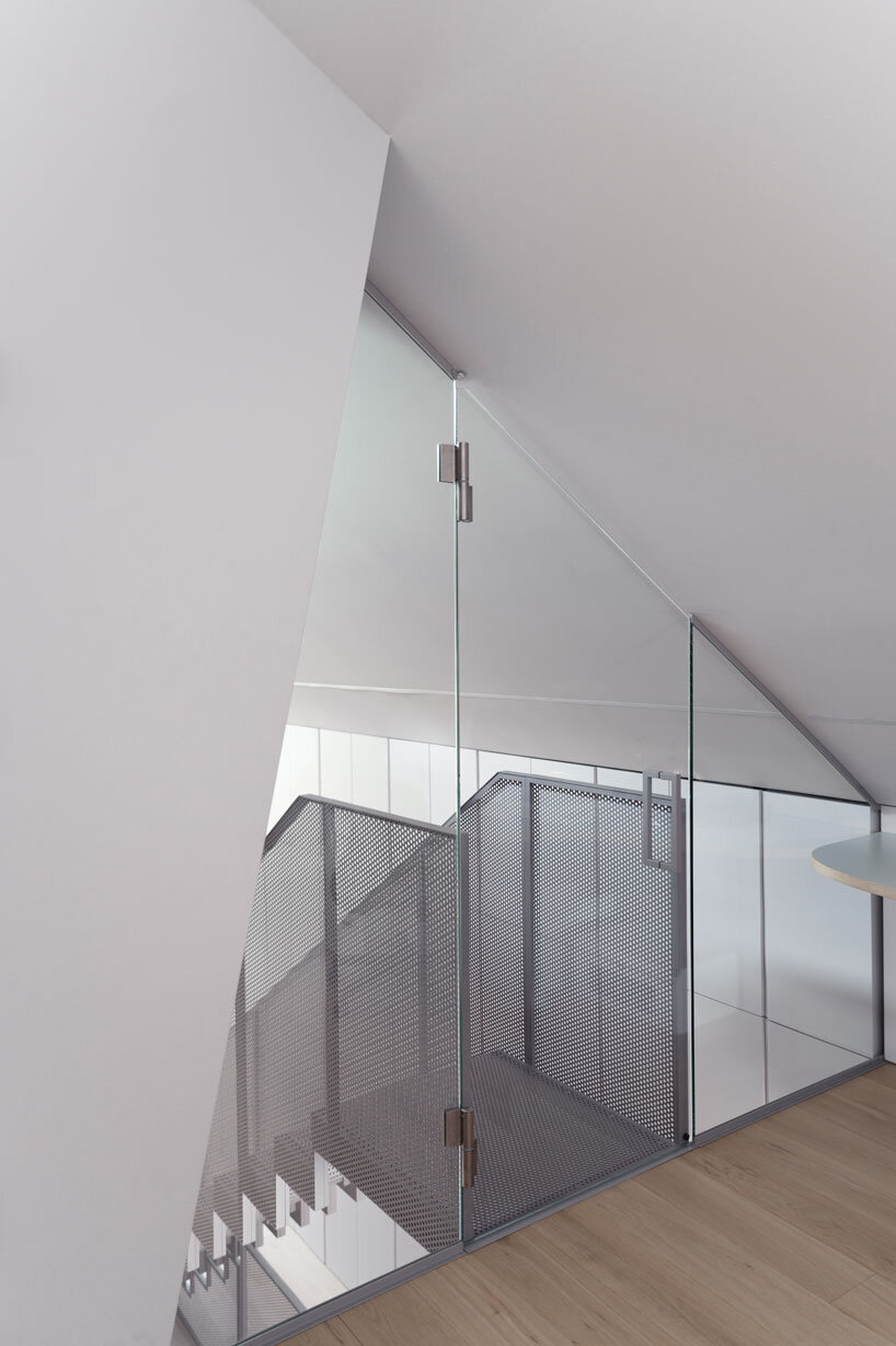 LDA.iMdA reinterprets rural tuscan house typology for geometric gabled villa