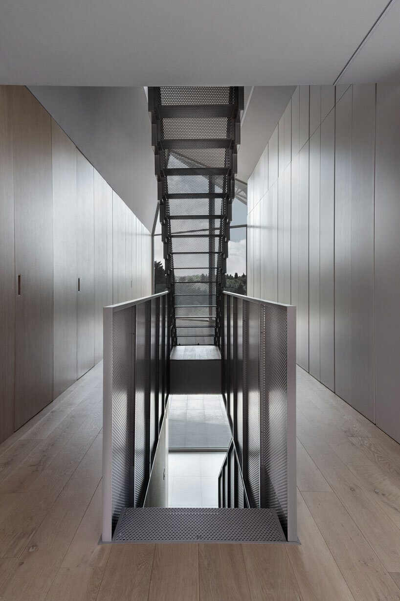 LDA.iMdA reinterprets rural tuscan house typology for geometric gabled villa