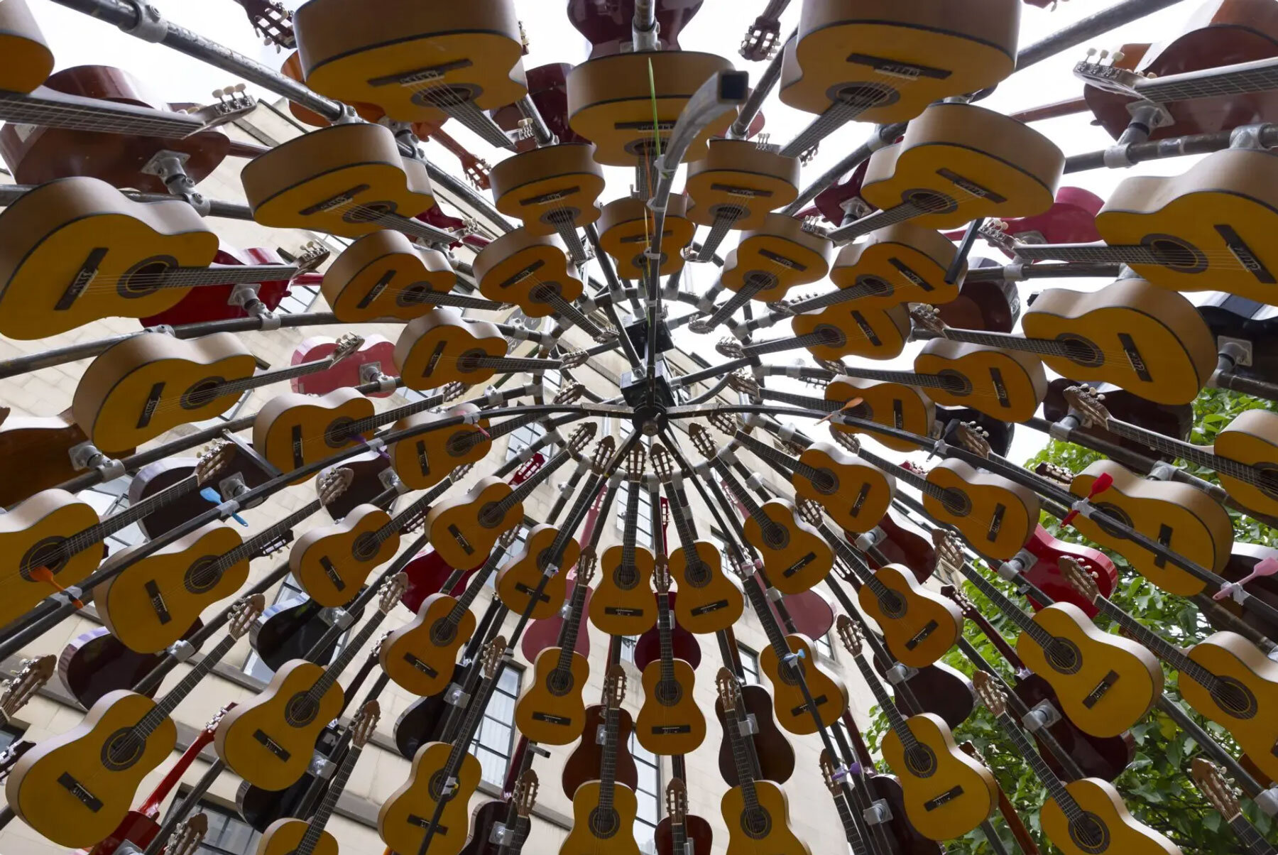 cathedral-of-sound-sound-sculpture-liam-hopkins-lazerian-designboom-1800-2