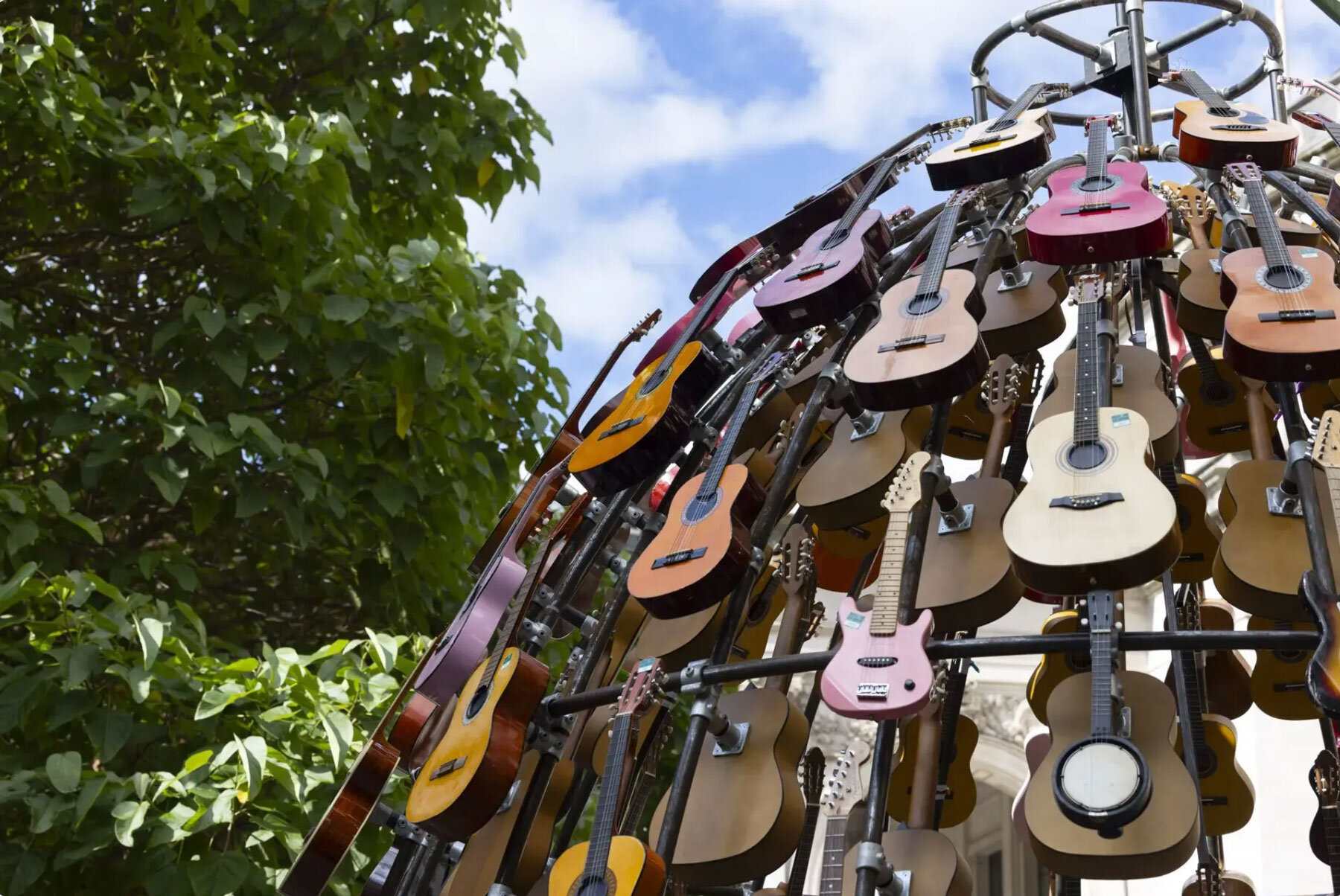 cathedral-of-sound-sound-sculpture-liam-hopkins-lazerian-designboom-1800-3