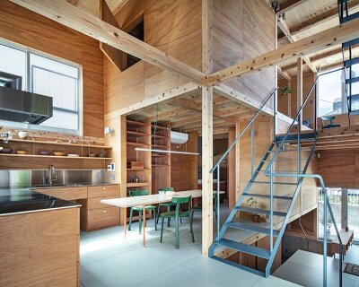tamada & wakimoto's multigenerational house in japan unfolds in stepped levels 