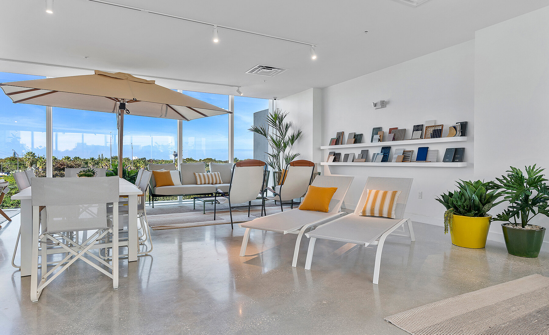 corner-unopiu-furniture-showroom-miami-designboom-fullwidth