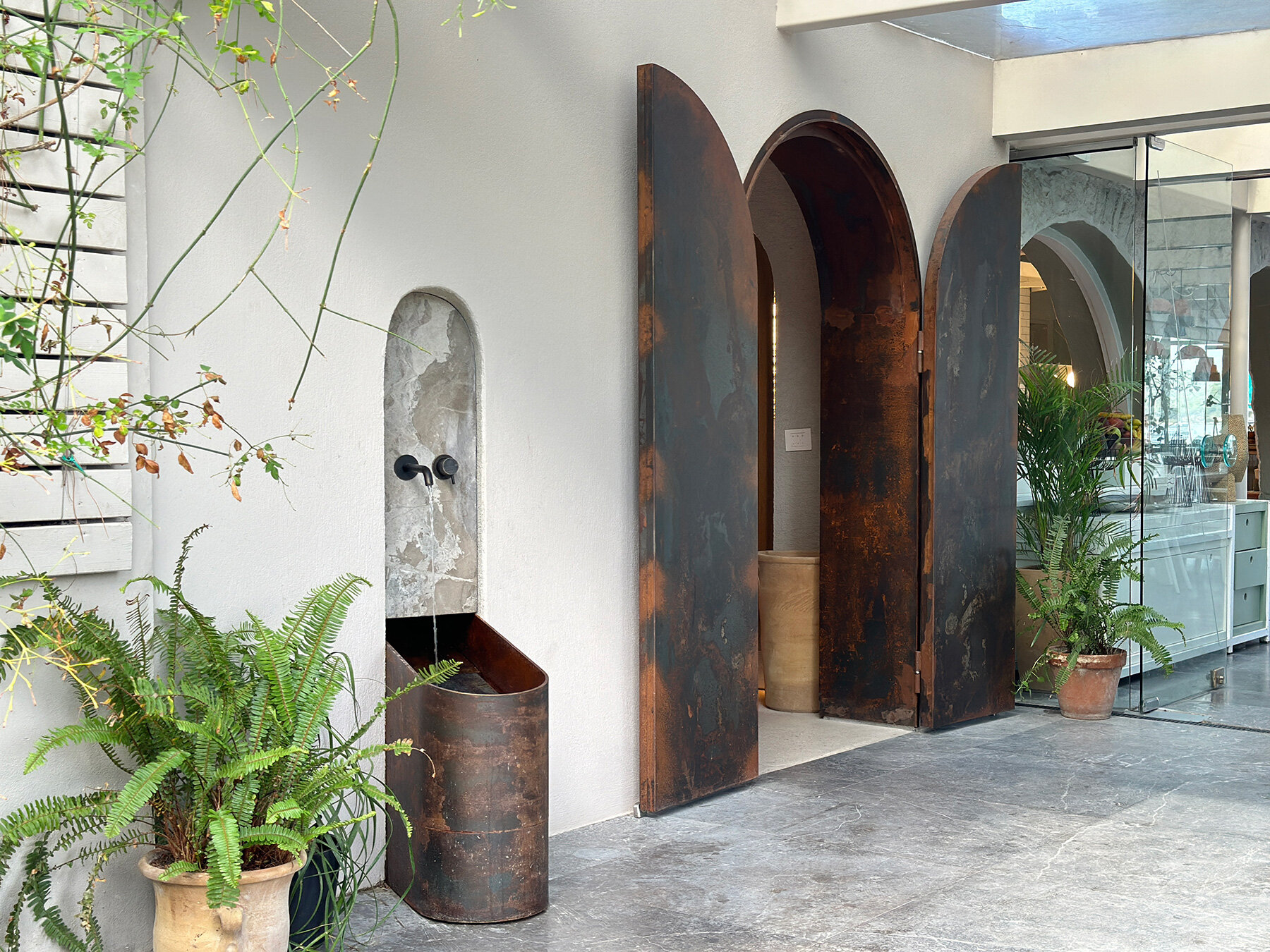 ctrlzak-filtered-forest-light-pine-inspired-restaurant-ekies-resort-greece-designboom-large02