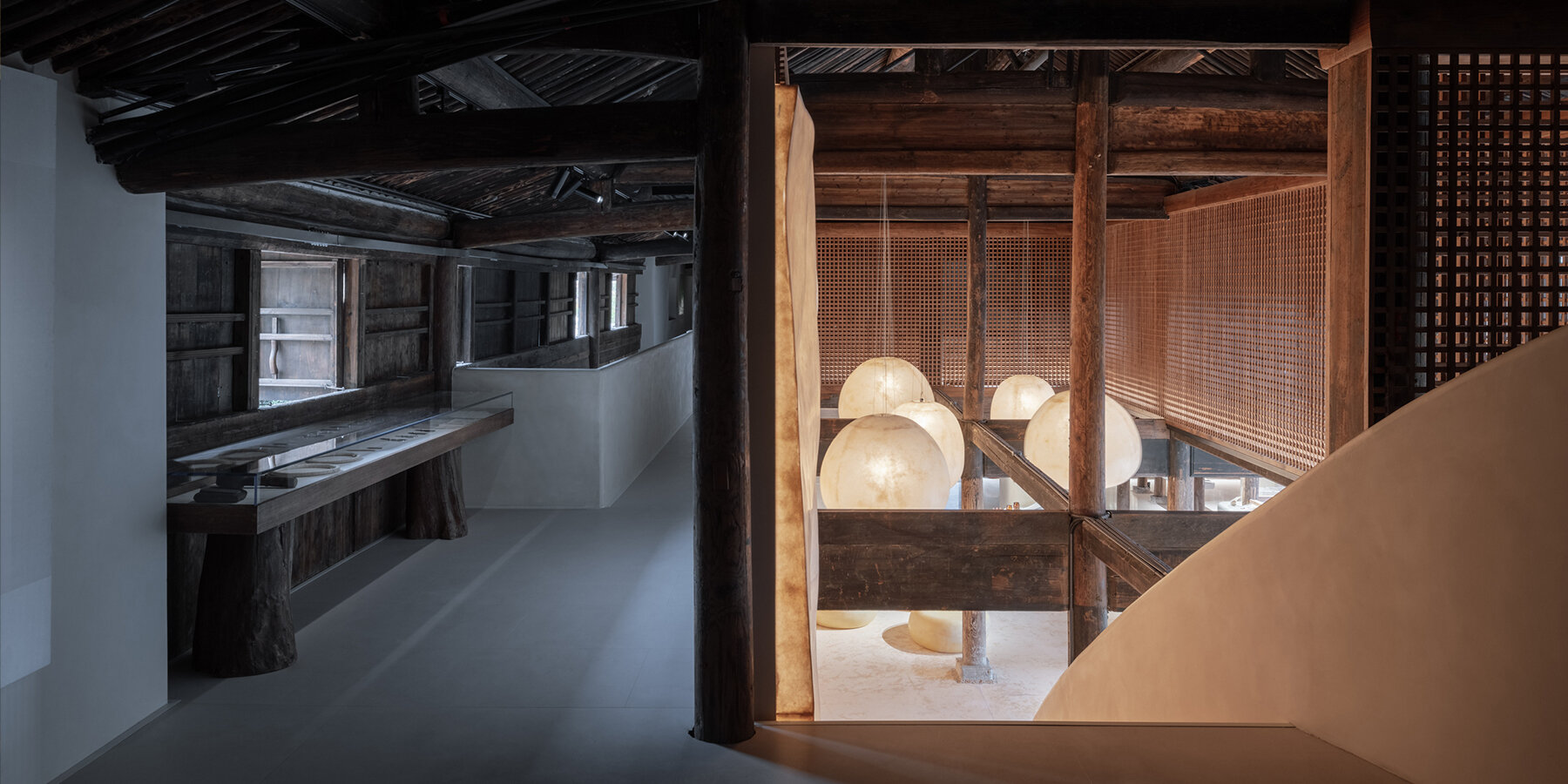 embroidery-inspired-pleated-wall-adaptive-reuse-tai-silk-courtyard-china-designboom-large01
