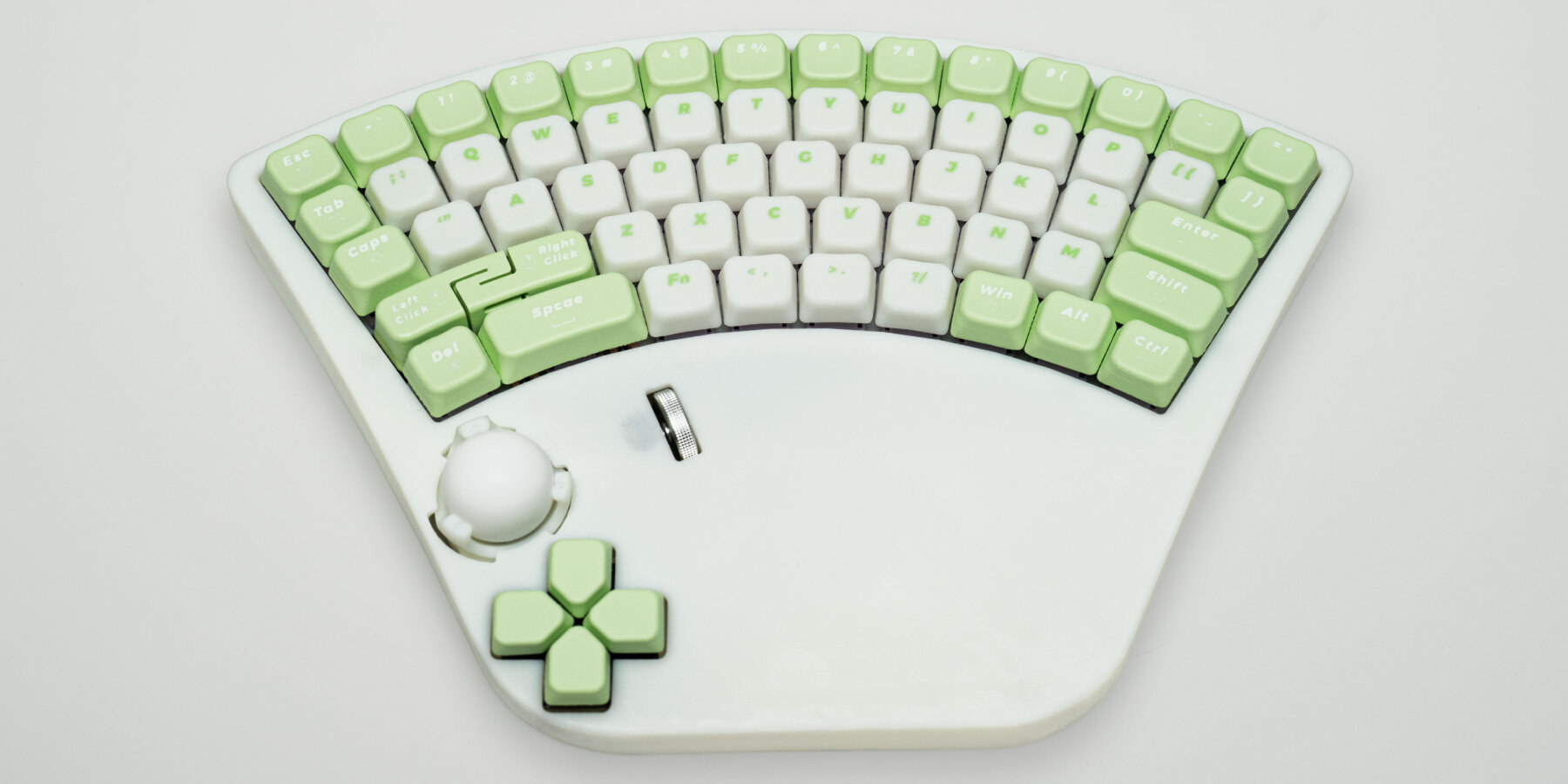 fan-shaped-keyboard-built-in-mouse-type-one-hand-deignboom-ban