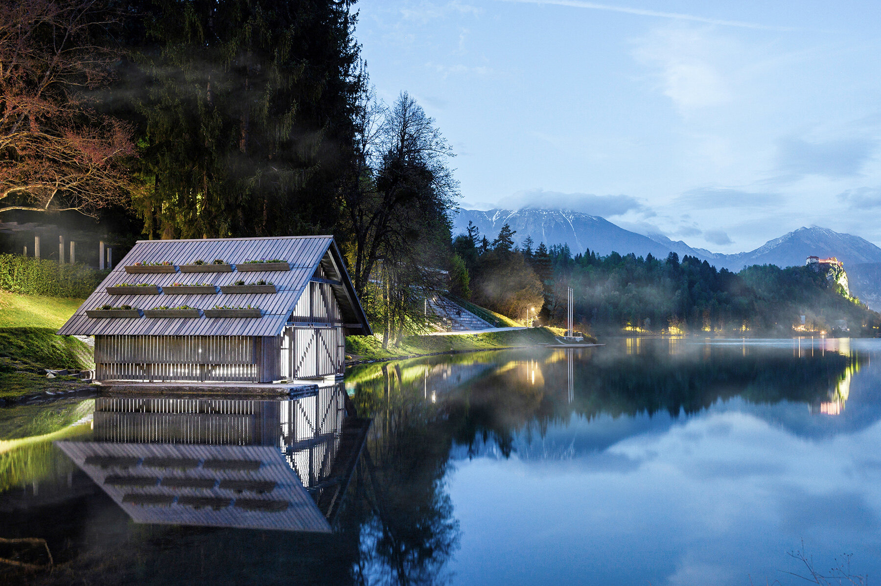 filtration-garden-wooden-trays-renovated-boathouse-slovenia-ofis-architects-designboom-large01