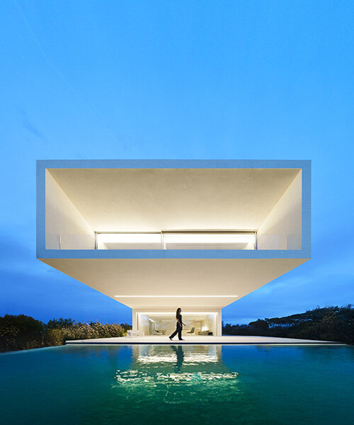 fran silvestre arquitectos completes linear residence in spain