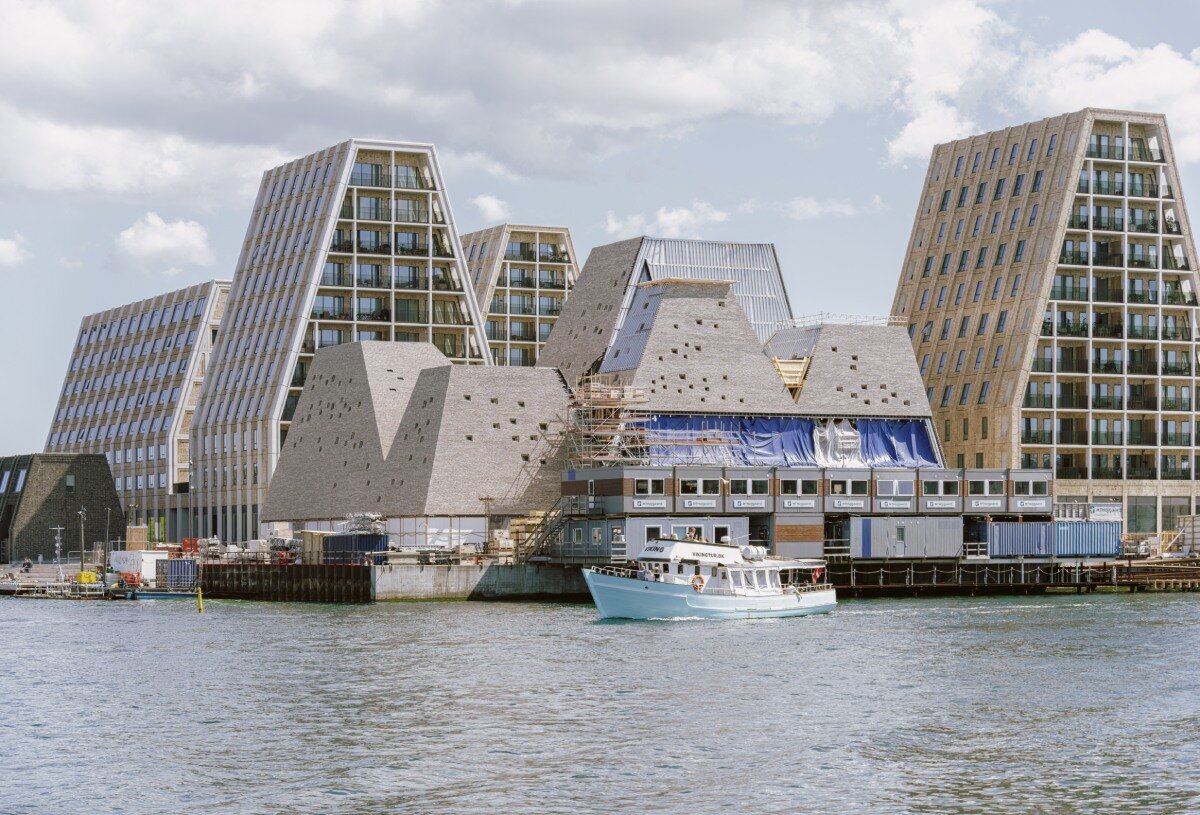 francisco tirado captures progress on kengo kuma's pyramidal culture center in copenhagen