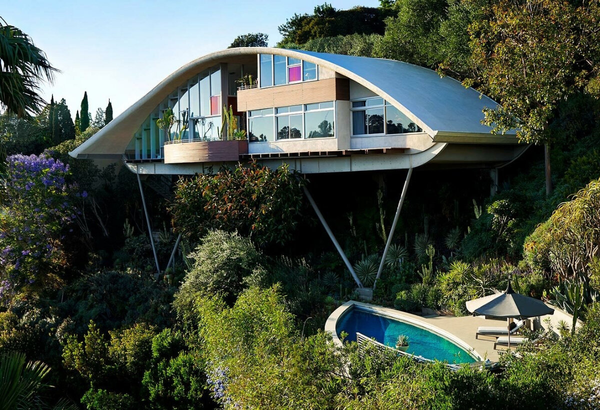 architecture icons in music: from harry styles at barbican to bad bunny & breuer's brutalism