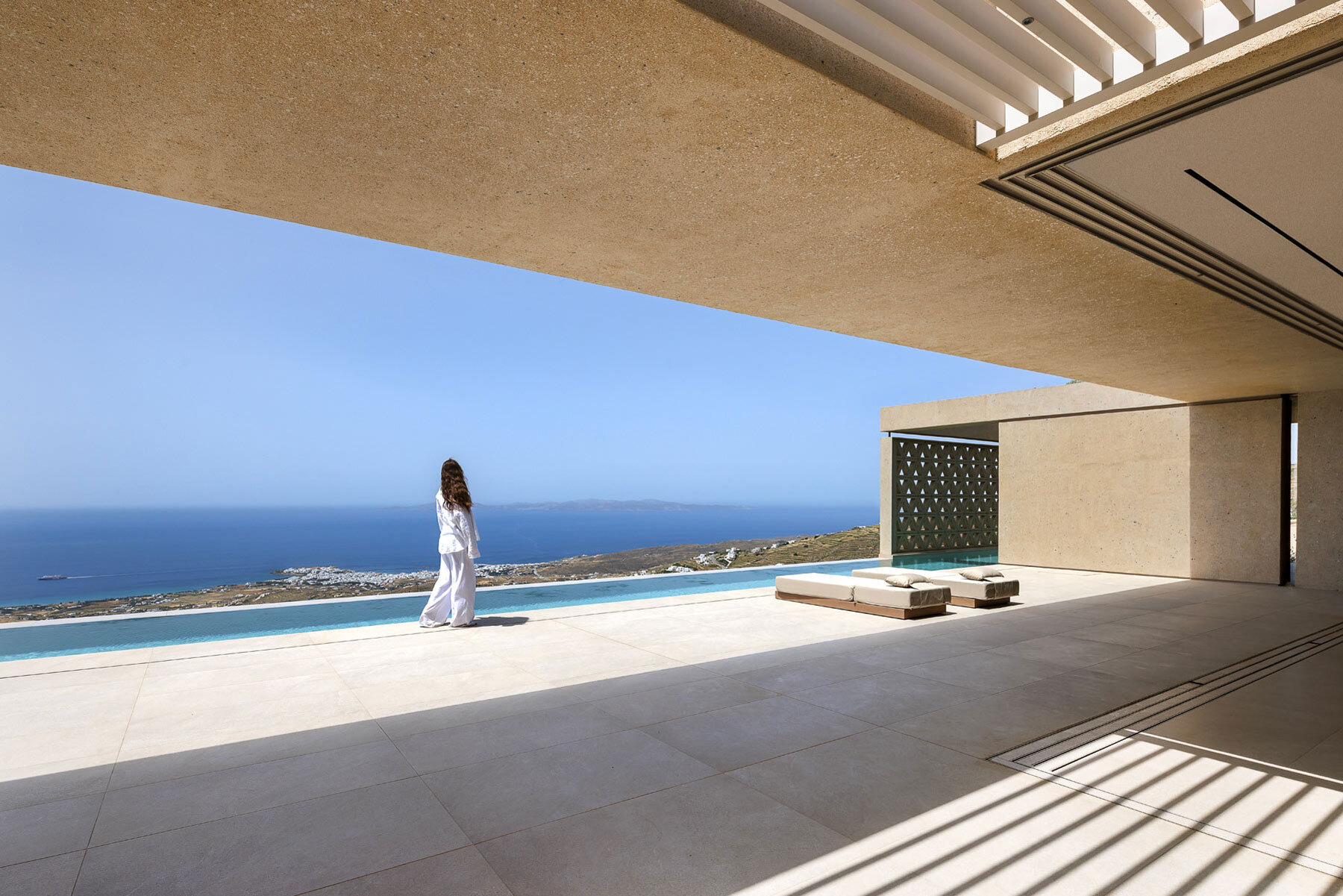 katerina-valsamaki-architects-slot-house-tinos-greece-designboom-1800-6