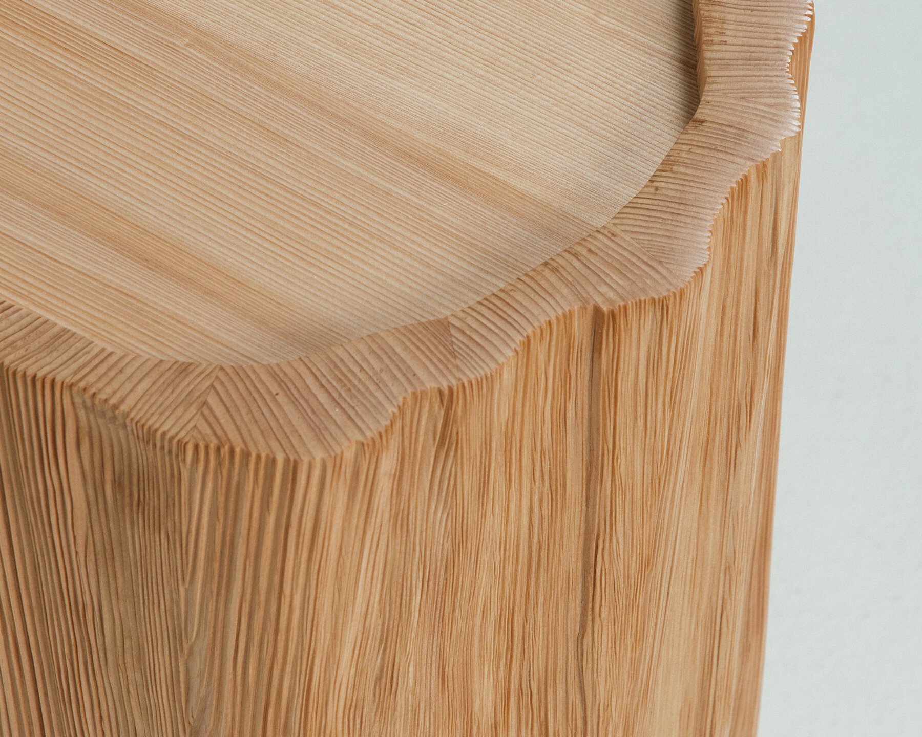 loewe-craft-prize-didi-ng-wing-yin-pleated-wood-vases-designboom-08a
