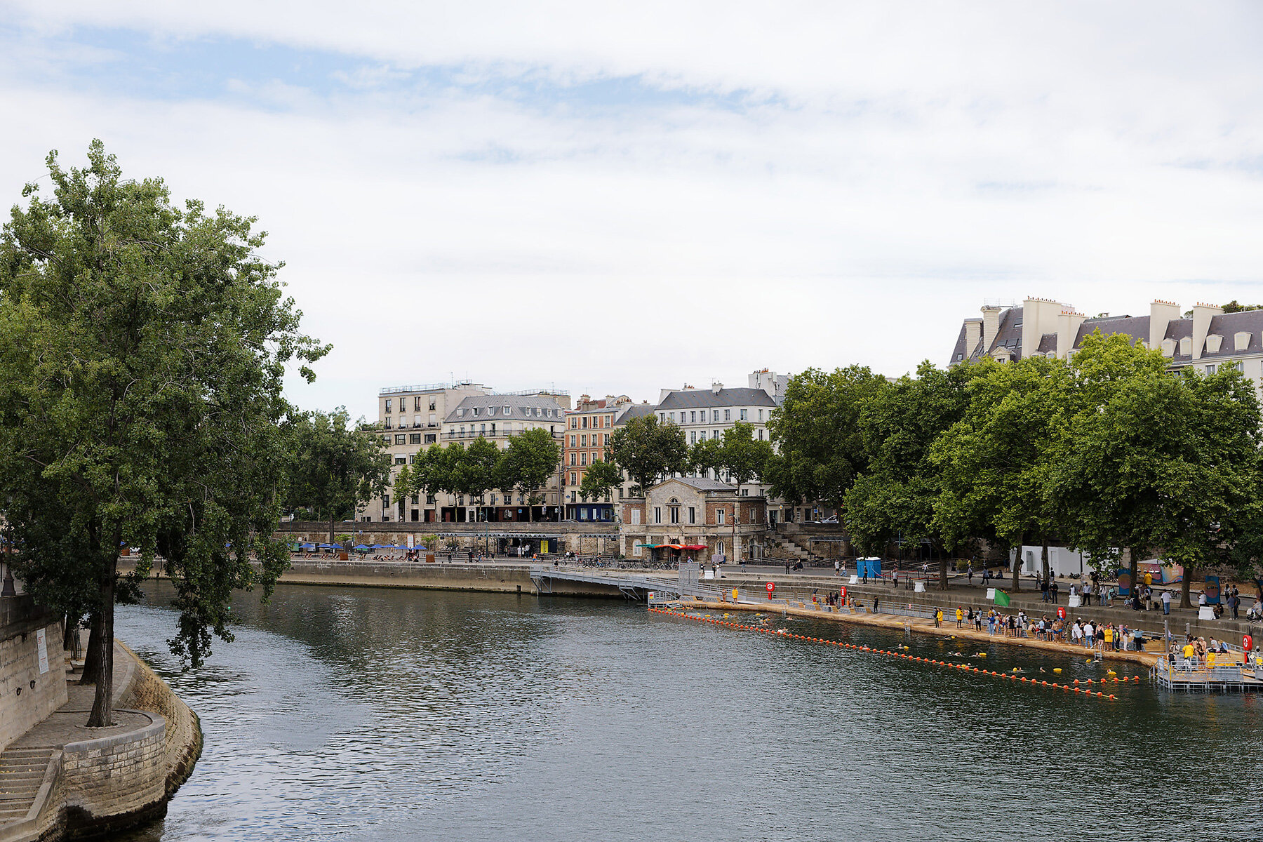 paris-seine-public-swimming-river-opening-designboom-06a