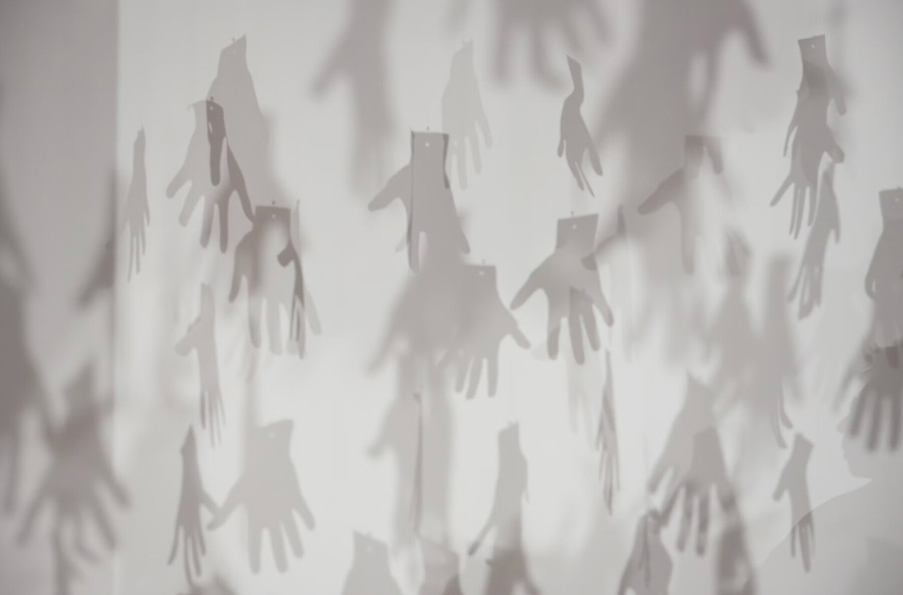 participatory-tree-scanned-hands-jr-montpellier-former-church-gallery-designboom-large01