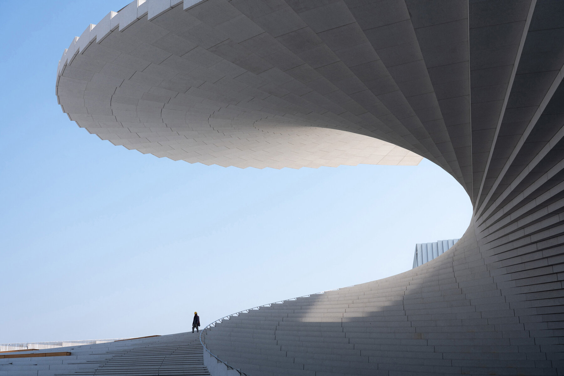 photographs-snohetta-shanghai-grand-opera-house-studiosz-large2
