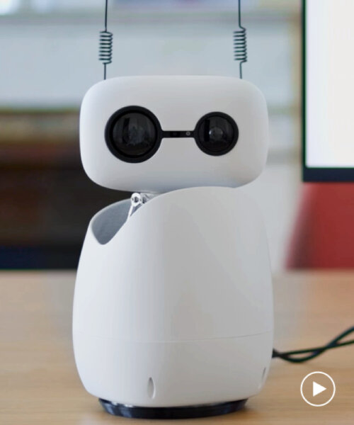 programmable desktop robot reachy mini can recognize, listen and talk to people