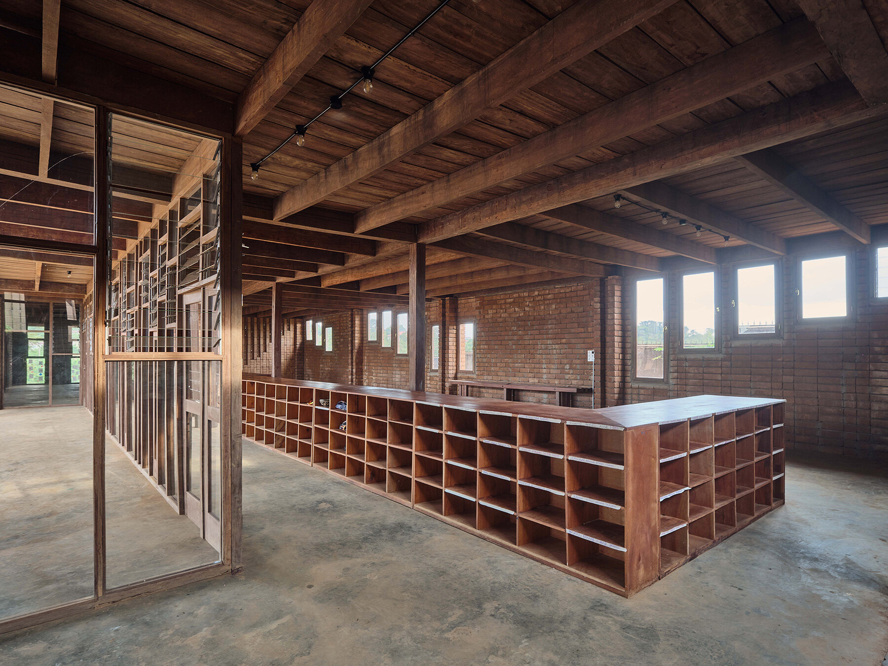 rammed-earth-local-wood-community-first-kindergarten-cameroon-urbanitree-designboom-large03