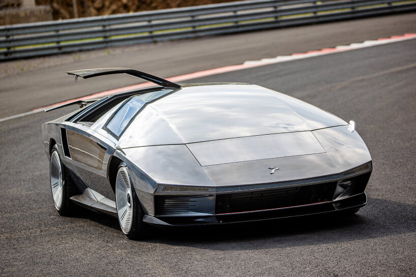 reflective supercar peralta S