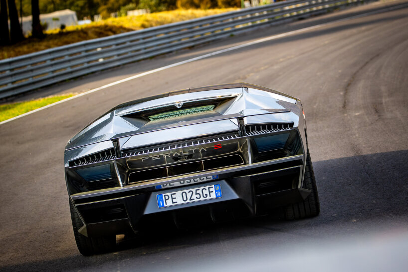 reflective supercar peralta S