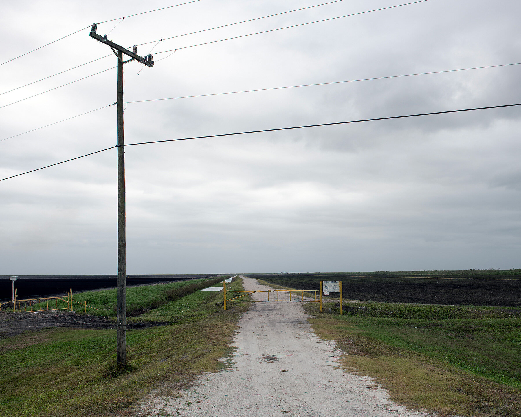 rencontres-arles-photography-US-route-1-after-berenice-abbott-fox-knorr-designboom-06a