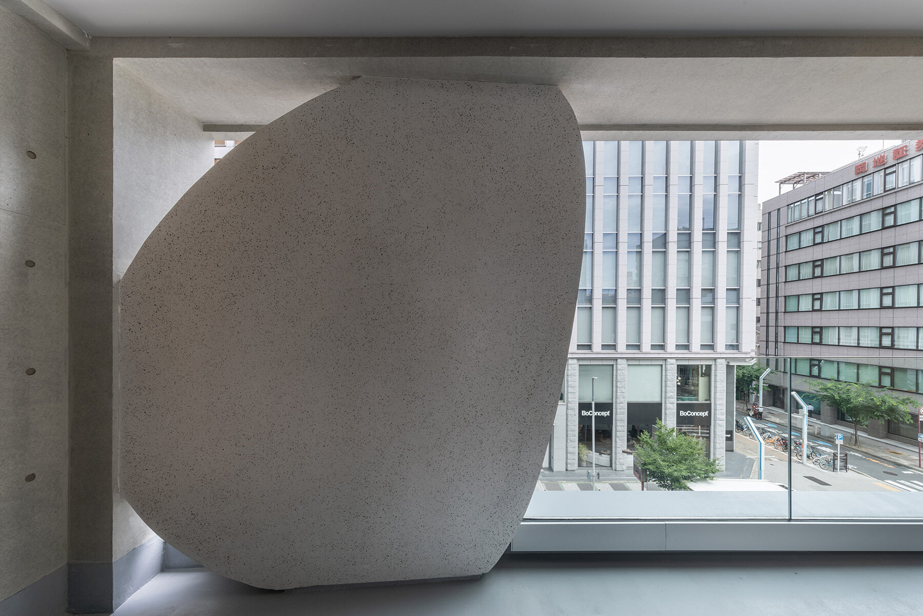 sculptural-ovals-seismic-retrofit-50-year-old-building-japan-c-and-a-coelacanth-associates-designboom-large02