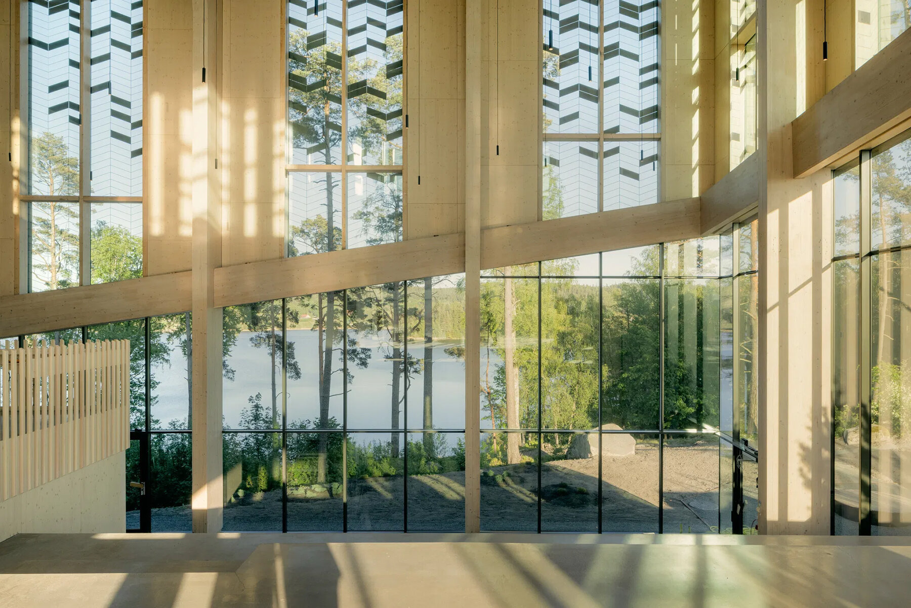 snohetta-wendelstrand-lakehouse-sweden-designboom-06a