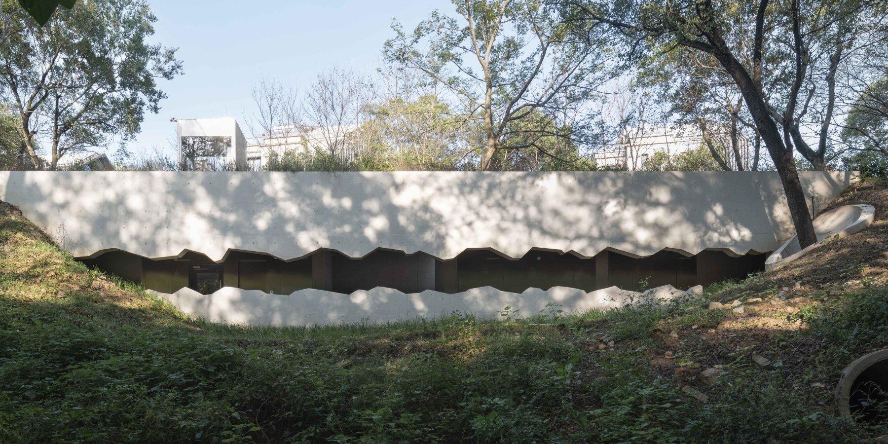 wuwu-atelier-restroom-pavilions-china-concrete-designboom-01