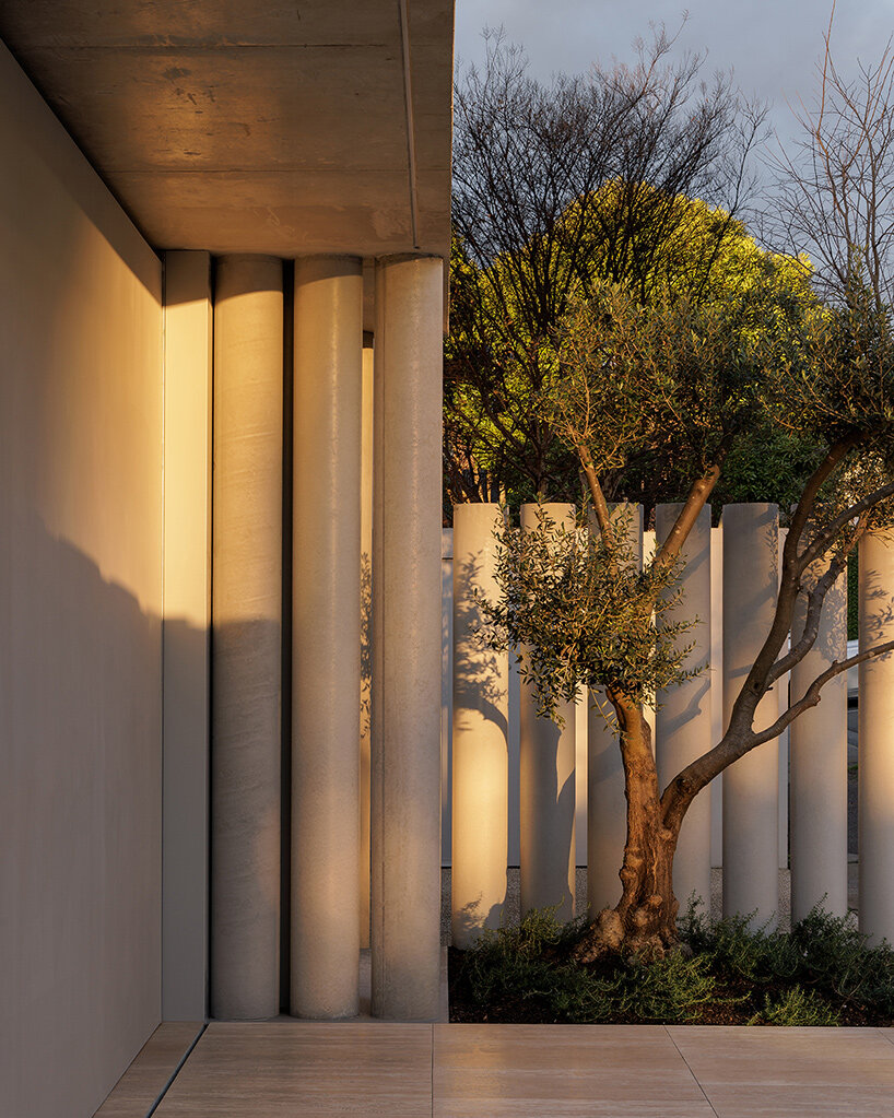 FGR Architects Concrete Curtain