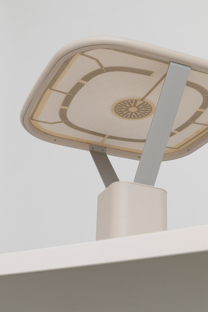 the textile screen blocks direct light from the user's eyes