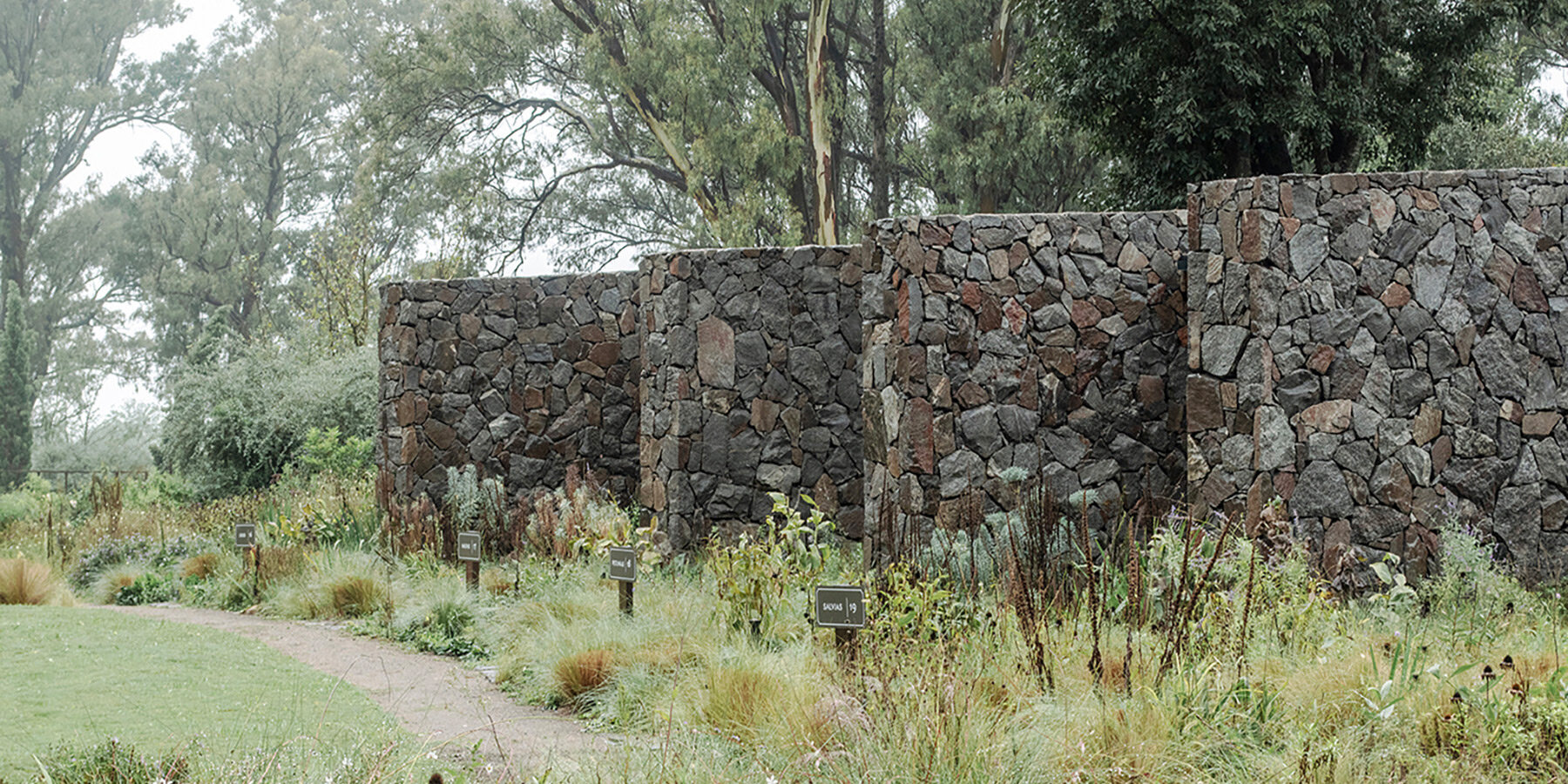 alarciaferrer-arquitectos-entre-pircas-hotel-suites-argentina-designboom-10-fullwdith