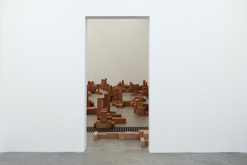 antony gormley body buildings