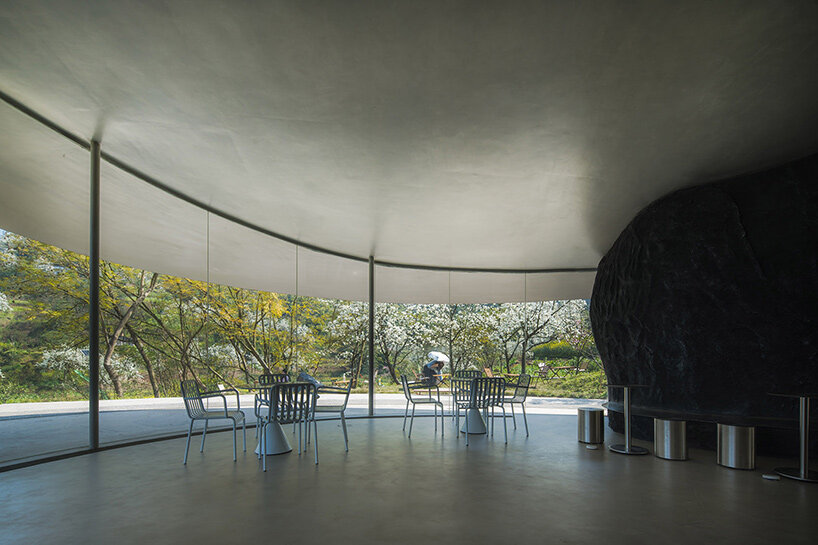 La escultura del antiguo antepasado