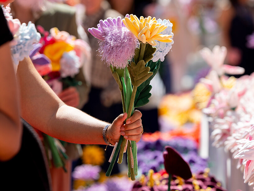 Cj hendry's flower market returns to NYC, this time at rockefeller center