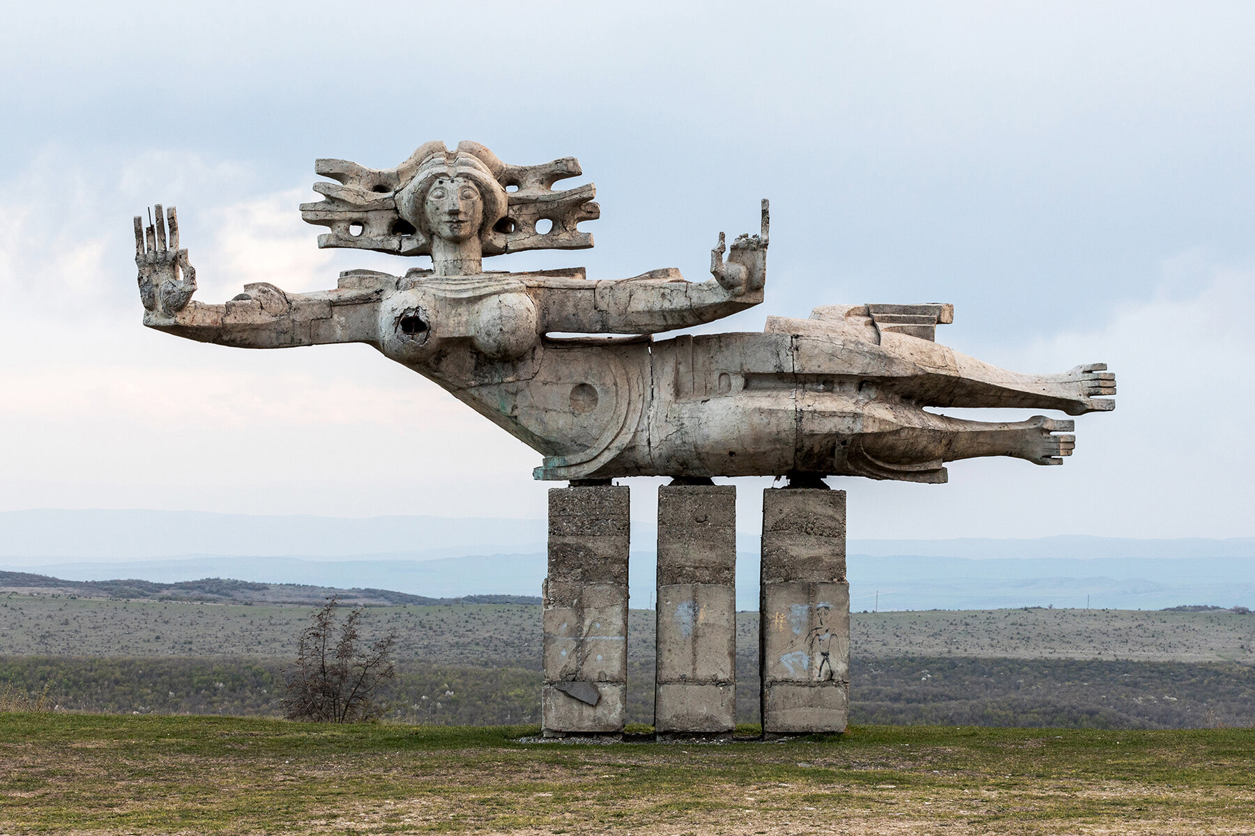 concrete-mon-amour-stefano-perego-photo-book-modernist-designboom-full-0