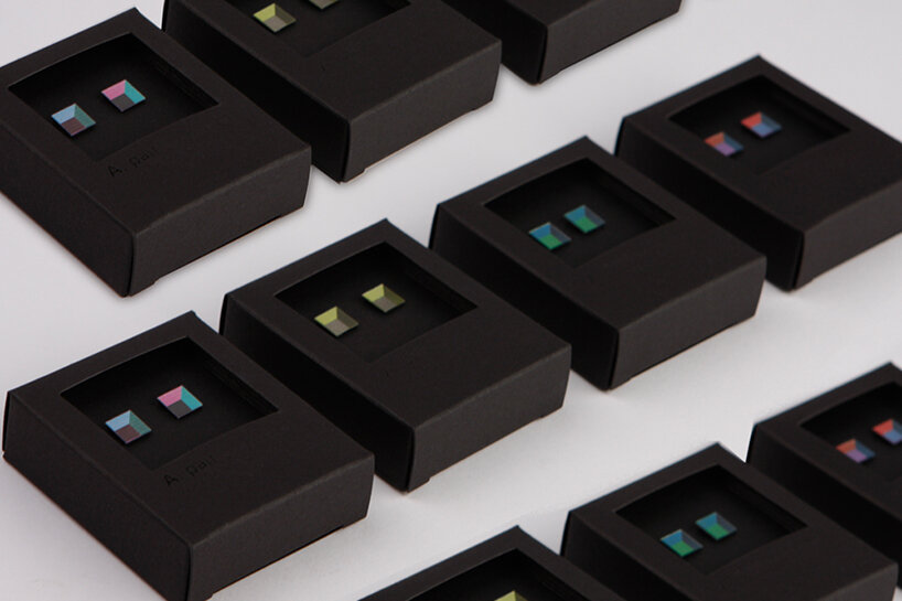 Tesoros de joyería de tiendas Designboom desde anillo completo hasta collares estampados en 3D