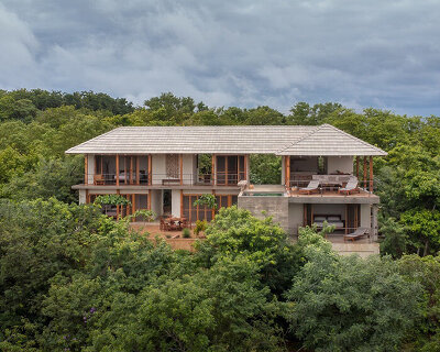 estudio atemporal crowns climate conscious oaxaca home with palapa-insipred roof
