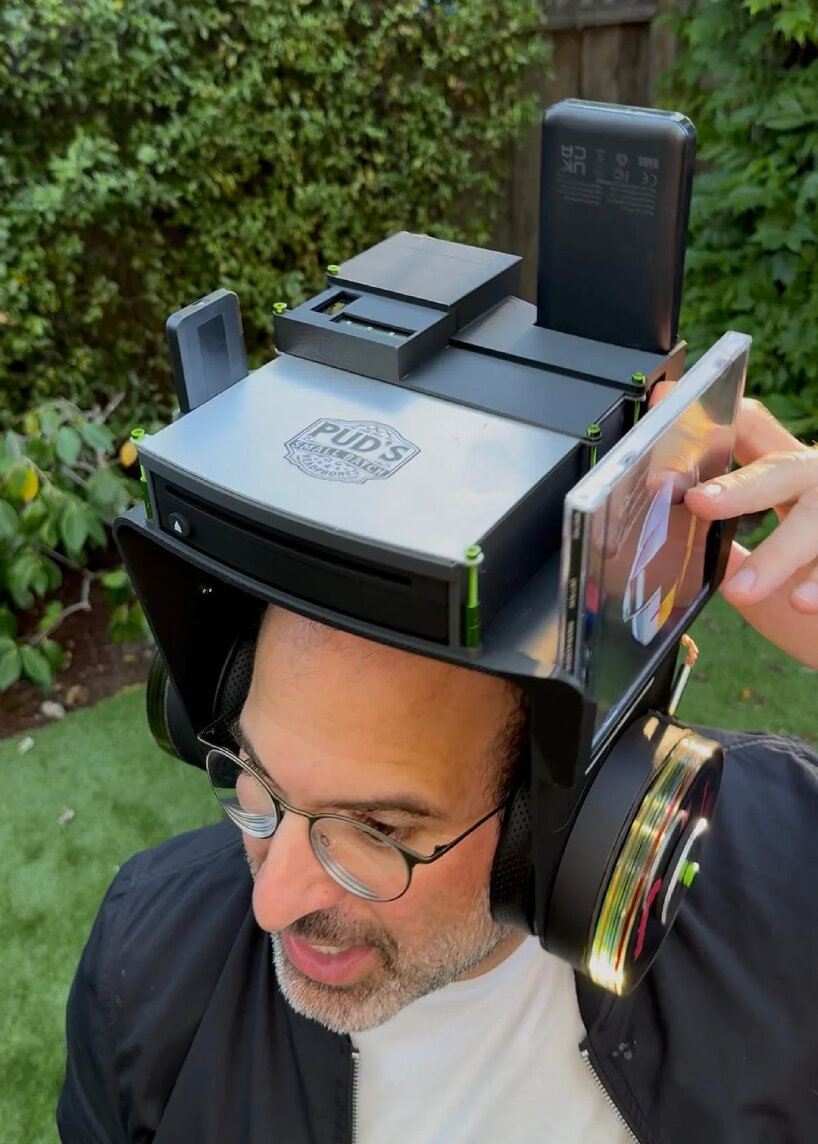 pud headphones CD player