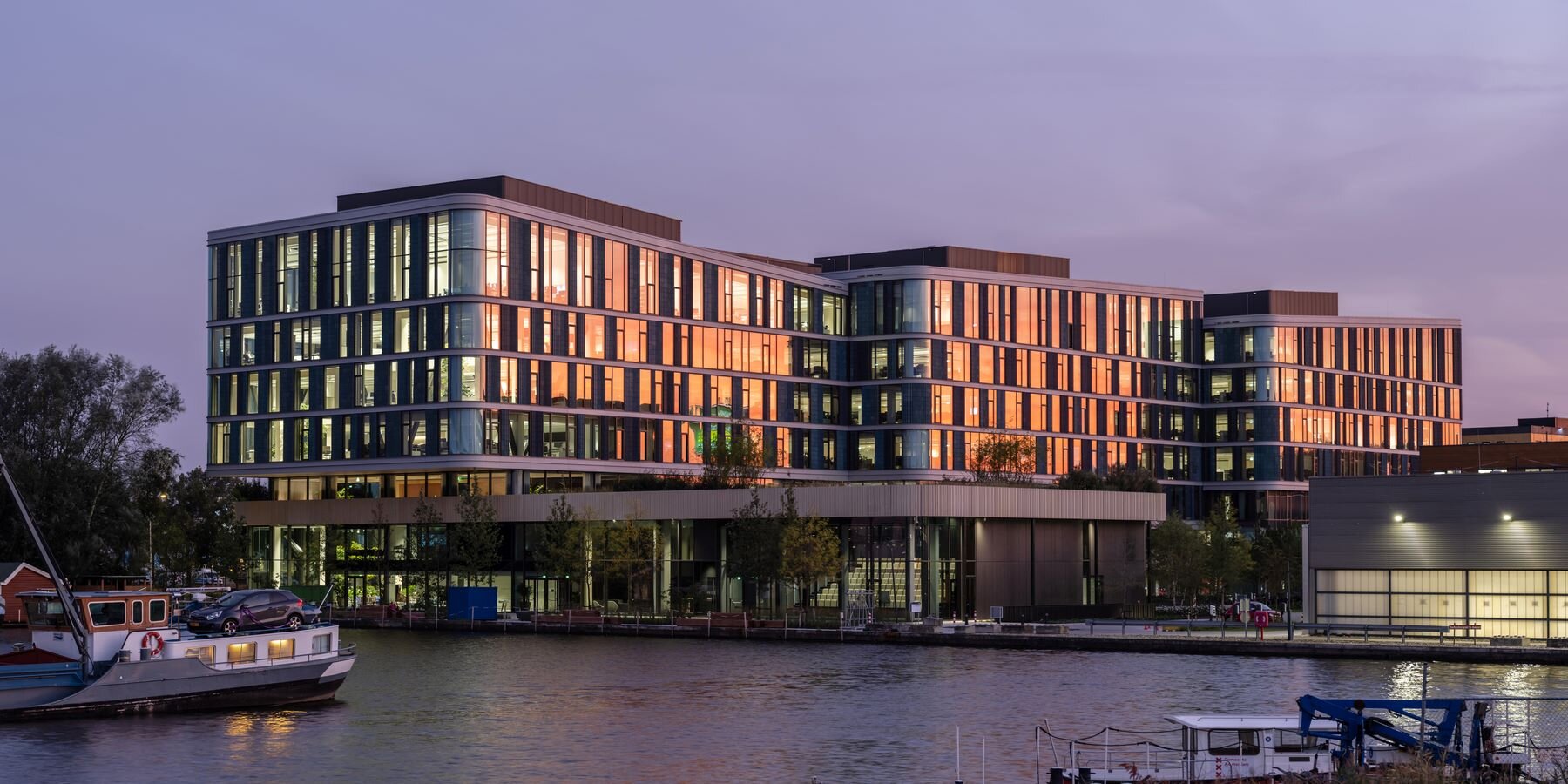 mediavaert-dpg-media-team-v-architecture-hybrid-timber-office-building-amsterdam-designboom-1800-4