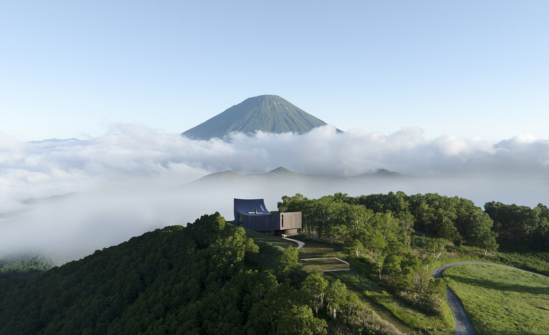 notahotel-sales-mountaintop-villa-snohetta-japanese-ski-resort-designboom-large02