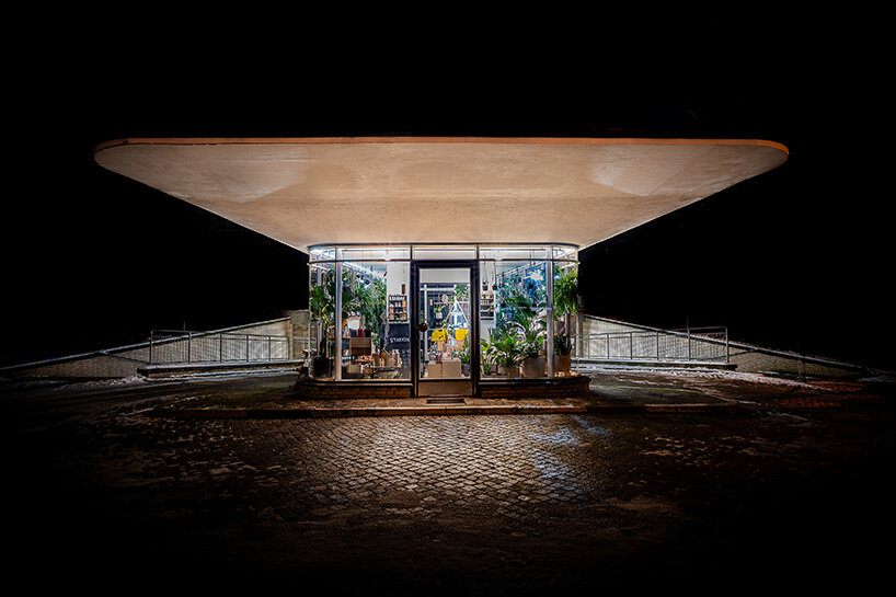 La estación de servicio de la década de 1950 ganó la mejor foto del año, en los premios de fotografía arquitectura 2025