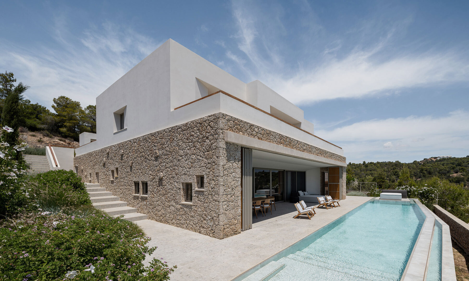 pieris-architects-layered-stone-plaster-residence-greek-hillside-casa-incognita-designboom-1800-2