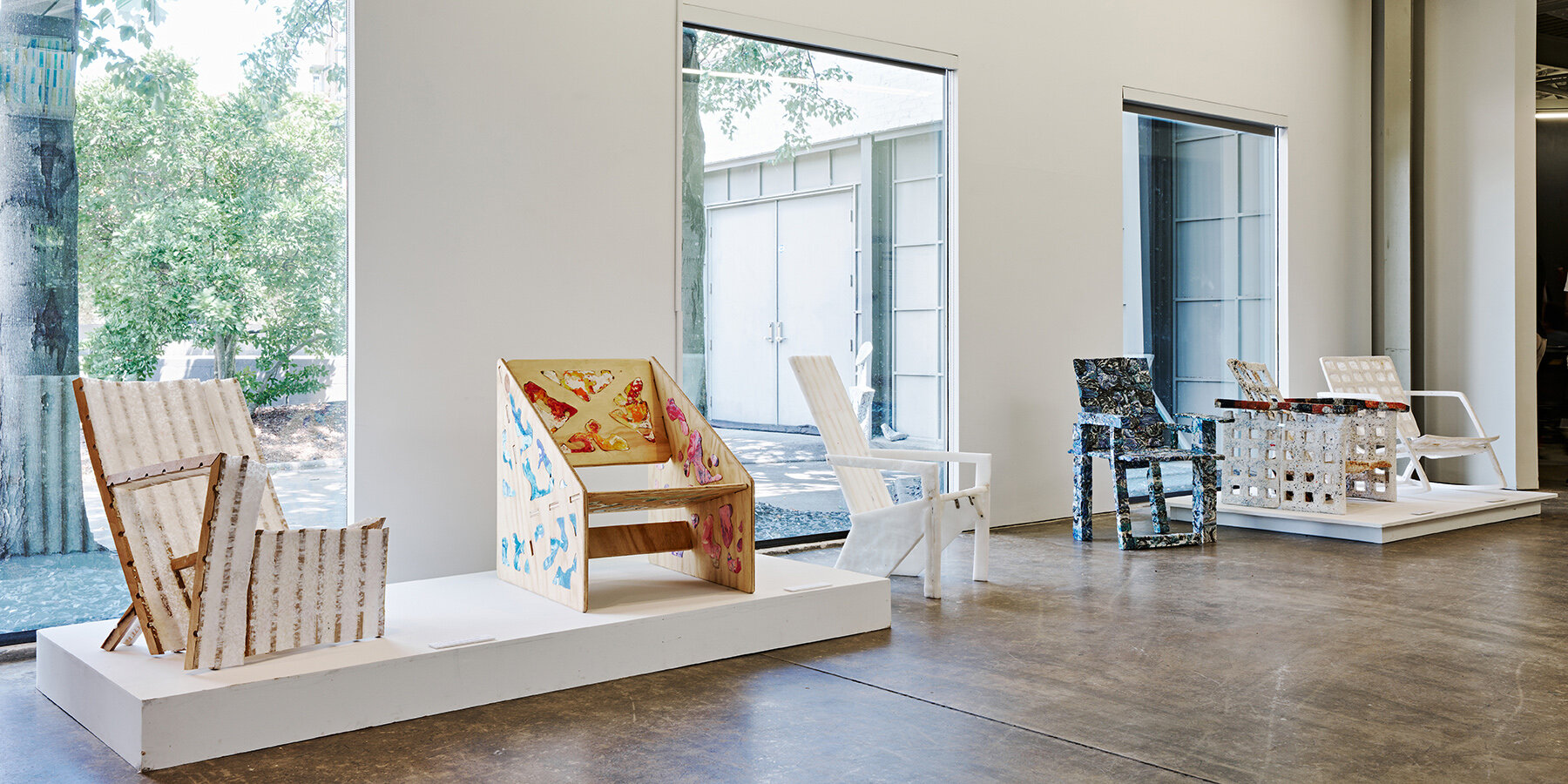 plastic-reimagined-campus-waste-vibrant-chairs-atlanta-contemporary-hyojin-kwon-designboom-1800-2
