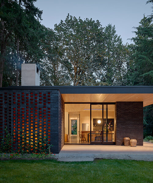 the rambler: compact dwelling by GO'C glows among pacific northwest forests