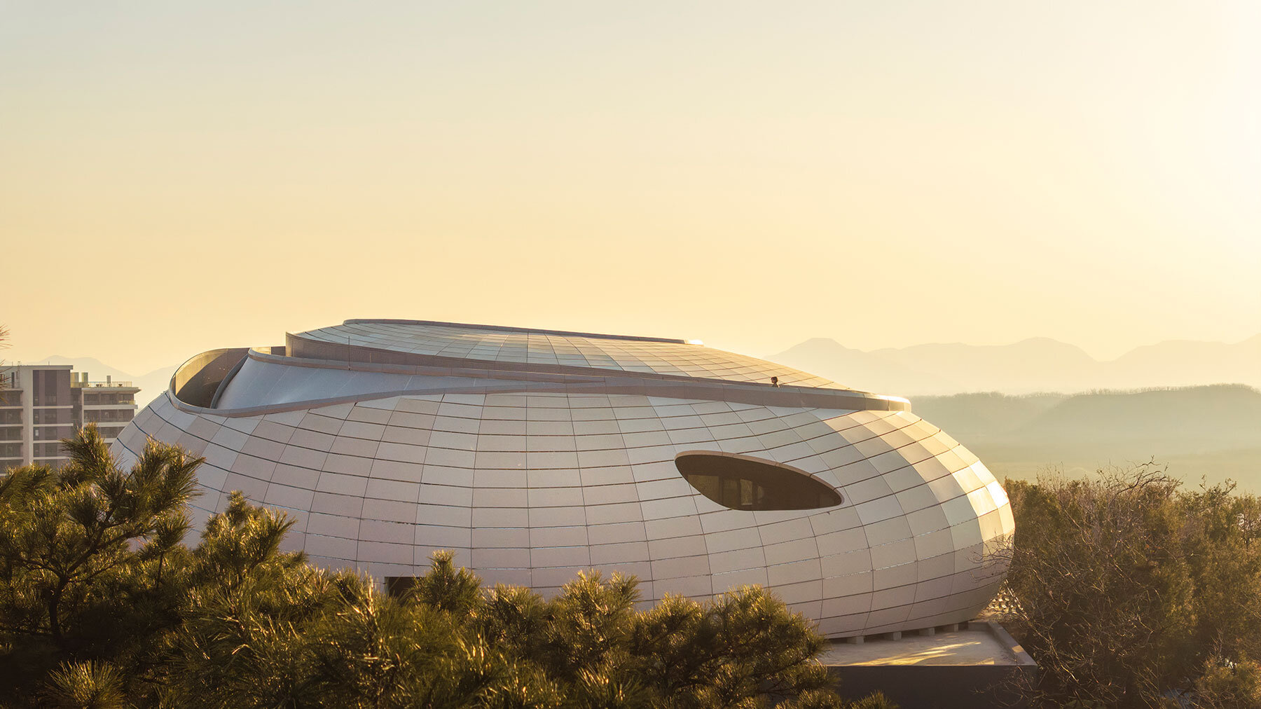 rock-cloud-center-hotel-wutopia-lab-caving-interiors-zunhua-tangshan-china-designboom-1800-5