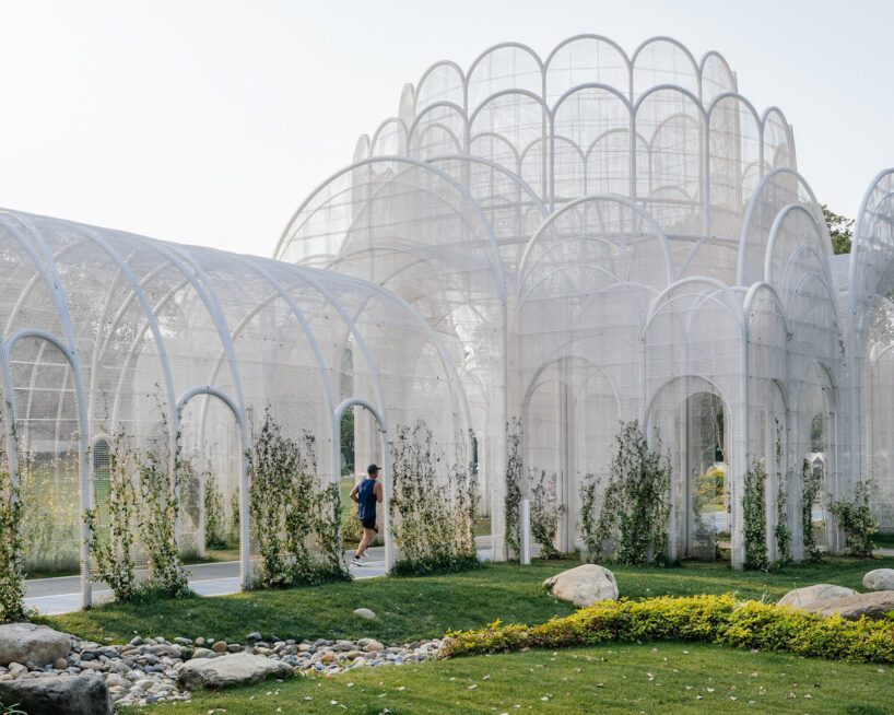 Better than sunscreen: solar protection through deliberate shade in public places