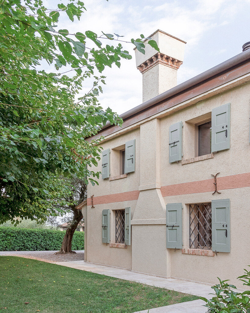 studio bressan transforms italian farmhouse into residence with double-height glass portico