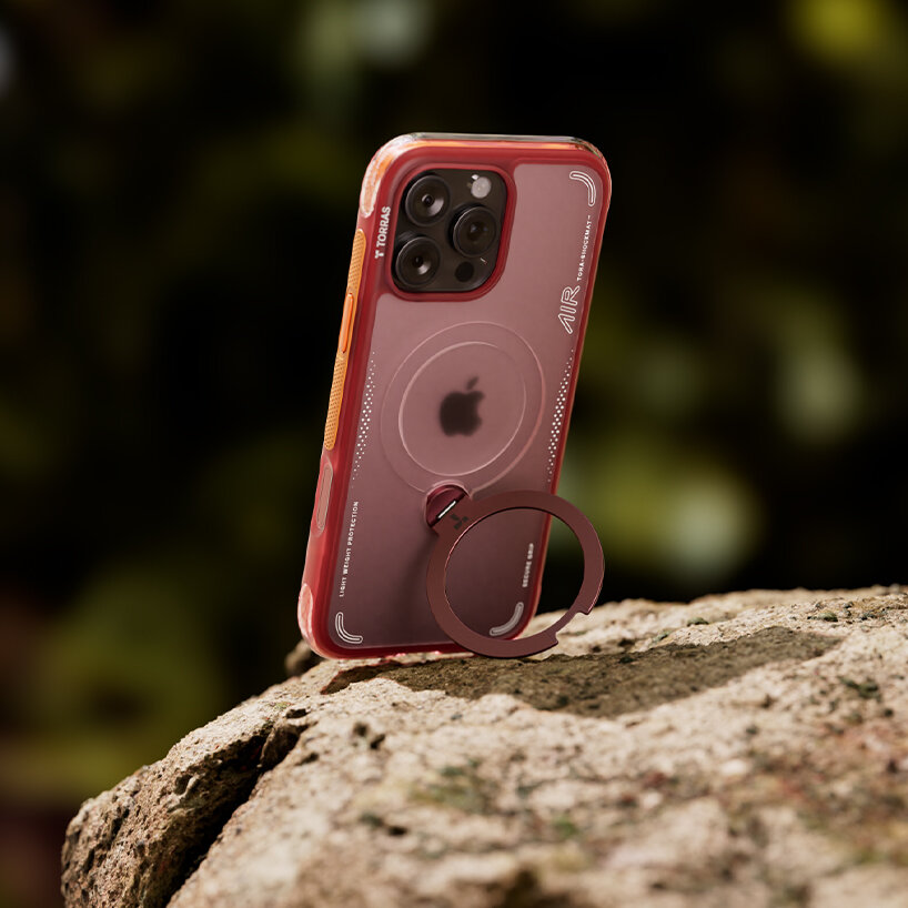 TORRAS' Q3 air series expands its smartphone case lineup with an all-in-one design