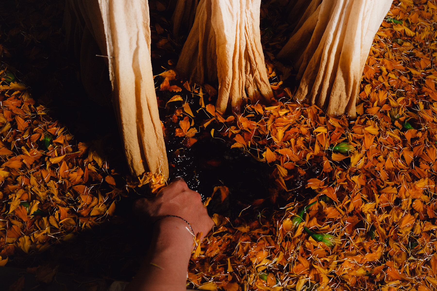 wasted-potato-head-recycled-materials-designboom-09a