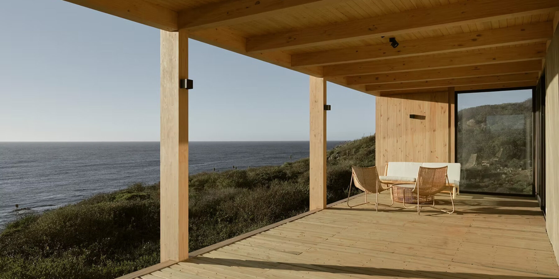 wooden-beams-concrete-spiral-staircase-lote-studio-casa-CG-chile-designboom-ban3