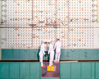 alastair philip wiper's photographs take us inside 'the secret city' laboratory of tennessee