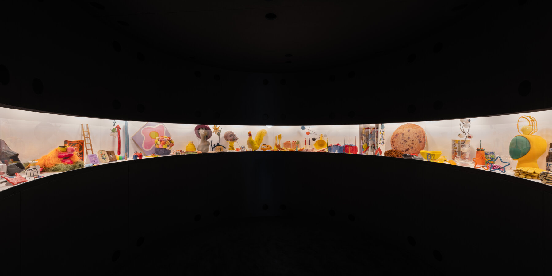 alex-da-corte-homage-claes-oldenburg-mouse-museum-milan-fondazione-prada-designboom-ban
